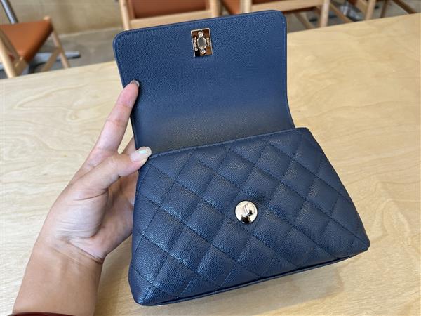 2026127214130426 700